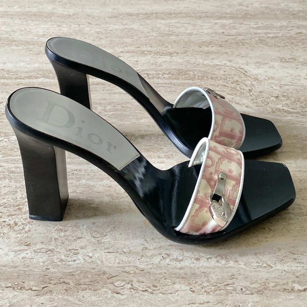 Vintage Dior Trotter Canvas Heart Lock Key Mule Sandals - Picture 4 of 10